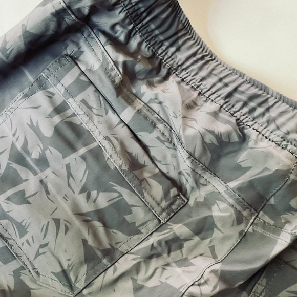 BODY GLOVE Men's "Pull On Cargo Stretch Swim Short" NWT Size XXL 38 - Picture 3 of 7